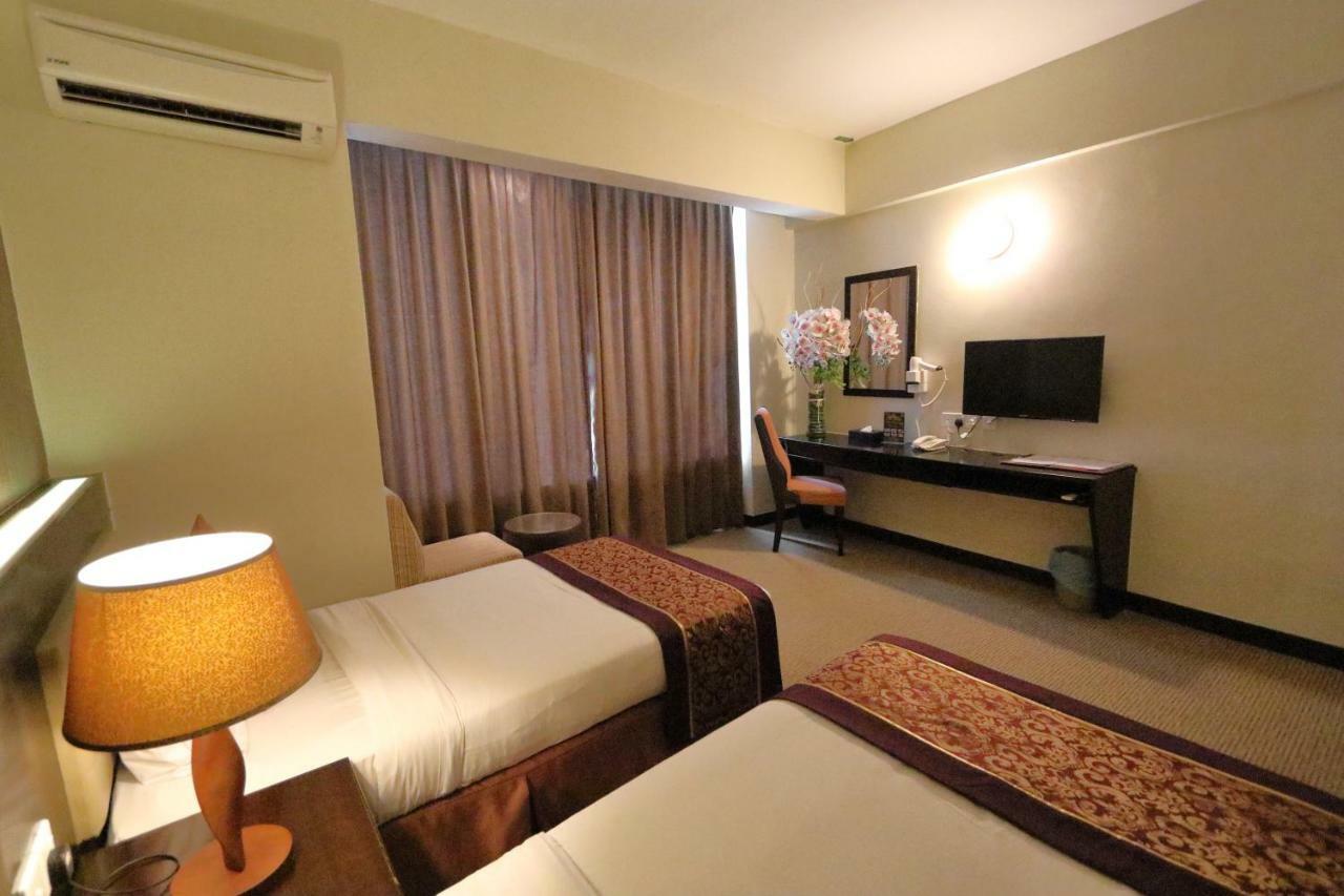 The Guest Hotel y Spa Port Dickson Exterior foto